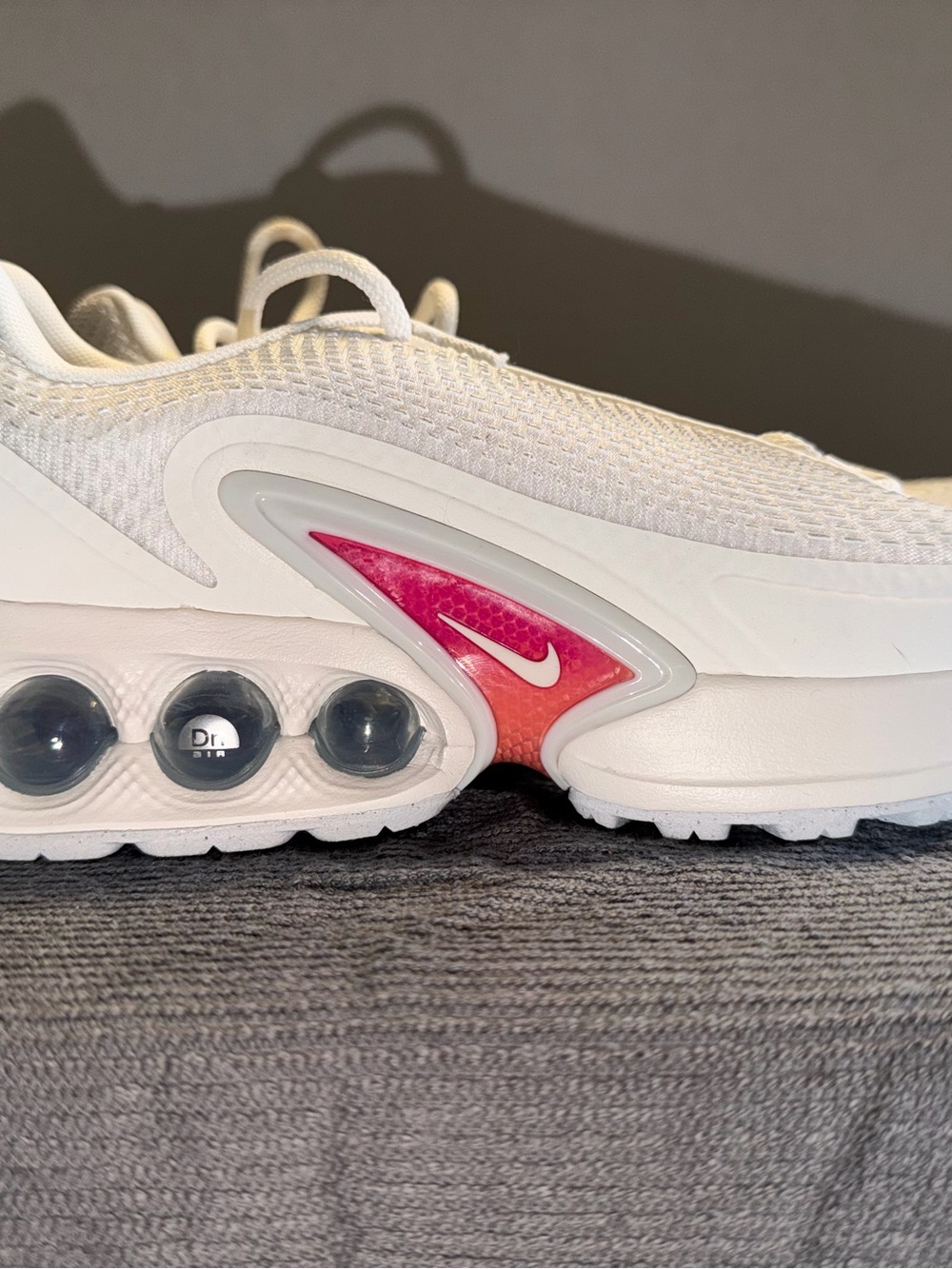 Nike Air Max Dn Triple White Women’s Running Shoes Size 8 No Box - Picture 3 of 10